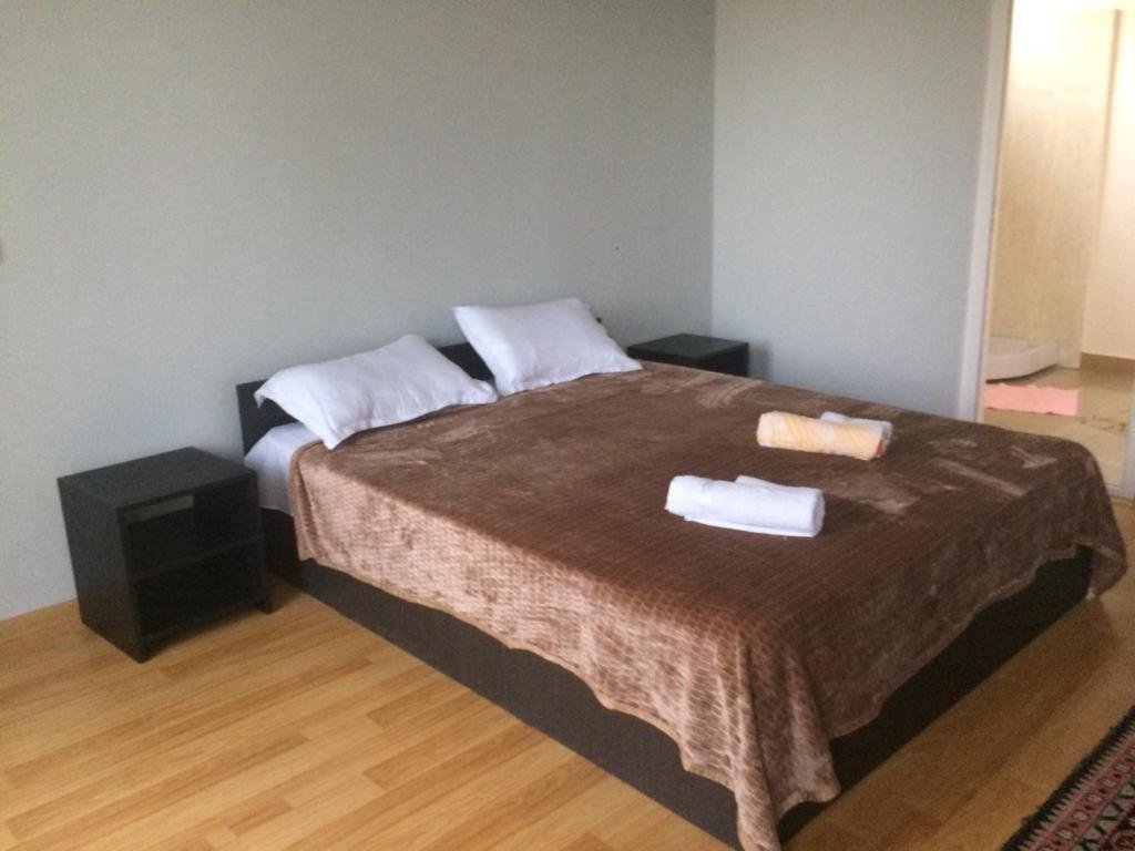 Guest House QEDI