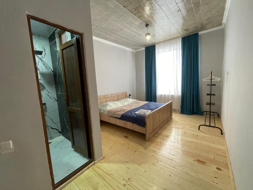 Guest House IBERIA