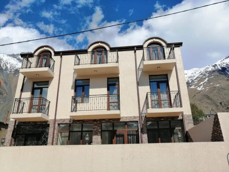 Hotel Iveria
